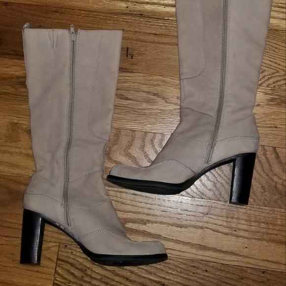 Suede Boots - Picture 4 of 14